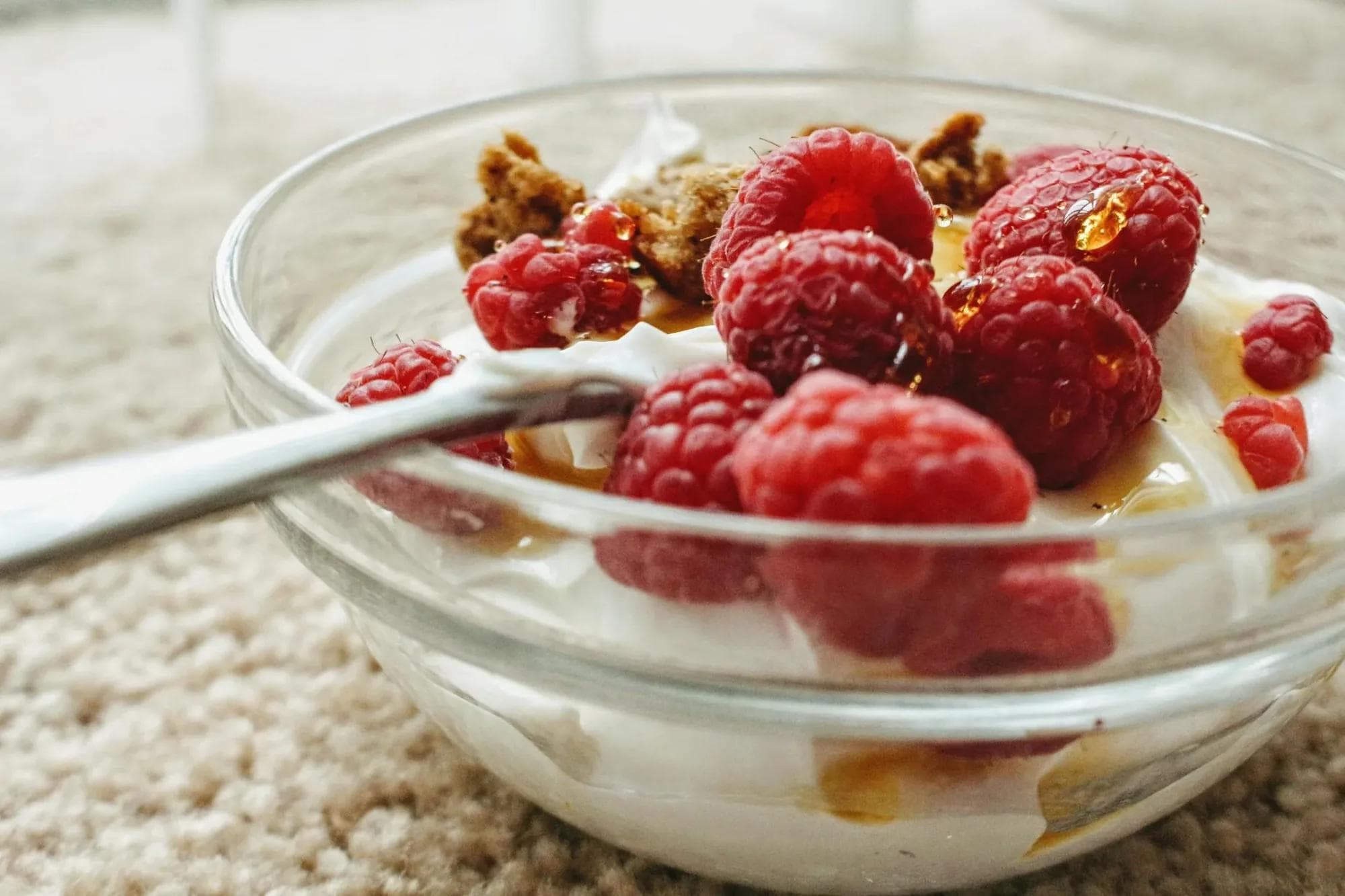 Yoghurt with toppings